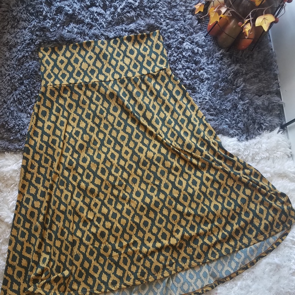 EUC M Azure LuLaRoe skirt